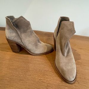 Size 6 booty, like new